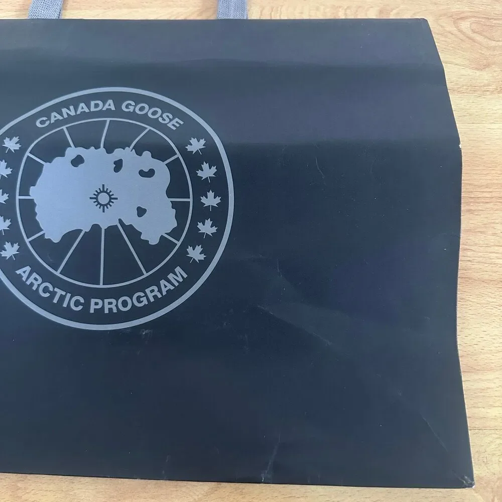Canada Goose Paper Shopping Bag - black large, 16